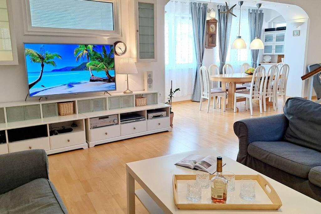 Ellity Appartement Crikvenica Buitenkant foto